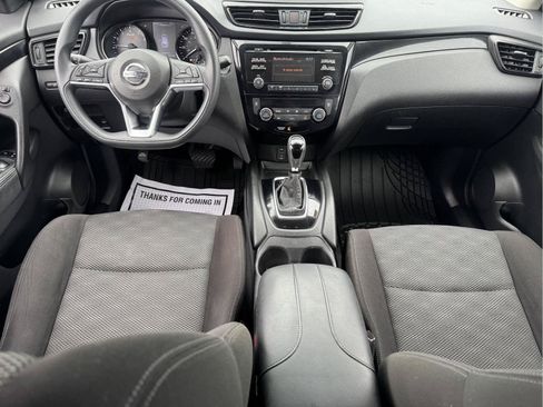 Used 2018 Nissan Rogue Sport SV AWD/4WD image 12