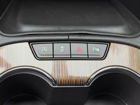 Used 2021 GMC Acadia SLE w/ Driver Convenience Package AWD/4WD image 23