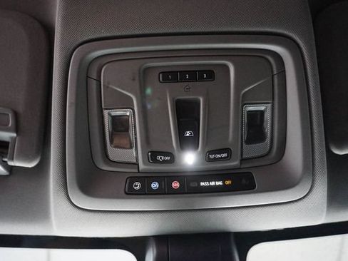 Used 2019 GMC Sierra 1500 SLT w/ SLT Premium Plus Package AWD/4WD image 25