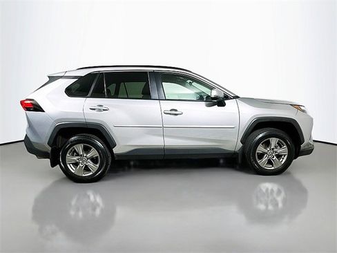 Used 2022 Toyota RAV4 XLE image 8