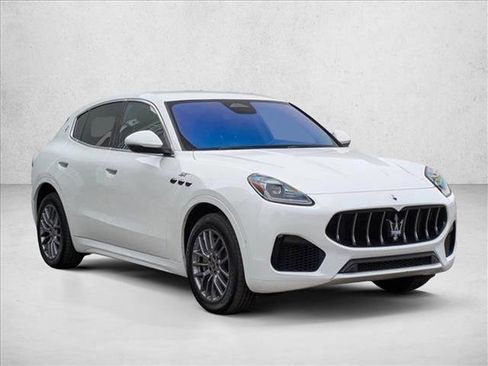 Used 2024 Maserati Grecale GT image 29