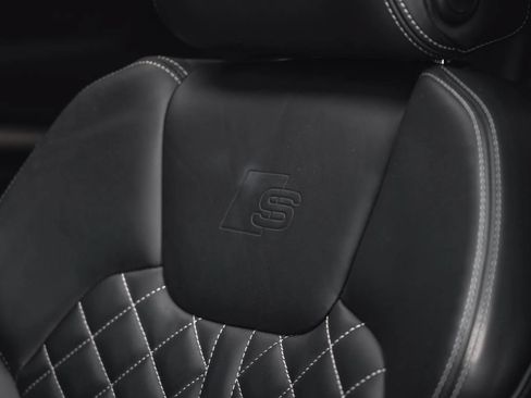 Used 2018 Audi SQ5 Premium Plus w/ Navigation Package AWD/4WD image 40