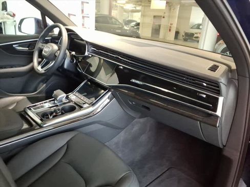 Used 2023 Audi Q7 3.0T Premium w/ Convenience Package image 21