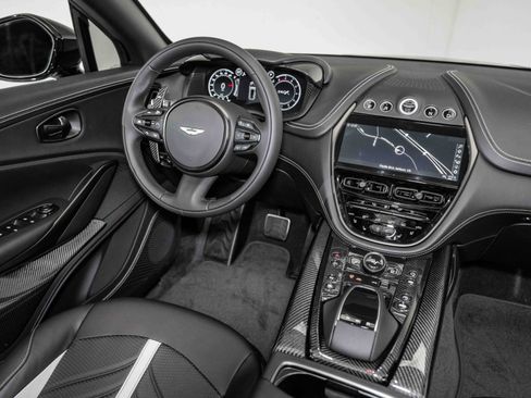 Used 2024 Aston Martin DBX 707 image 23