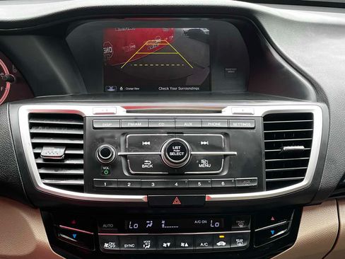 Used 2016 Honda Accord LX image 8