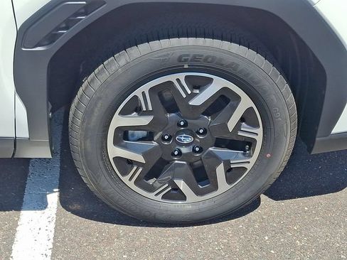 Certified 2025 Subaru Forester Premium AWD/4WD image 8
