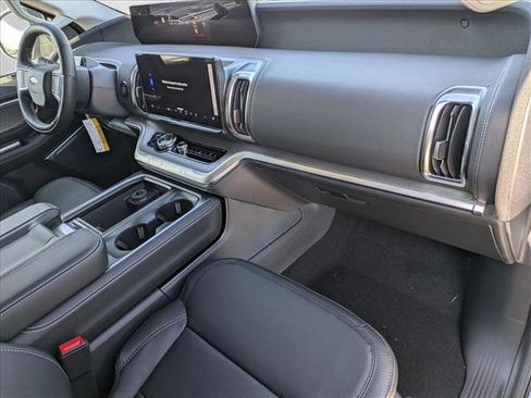 New 2025 Ford Expedition Platinum w/ Driver's Package image 21