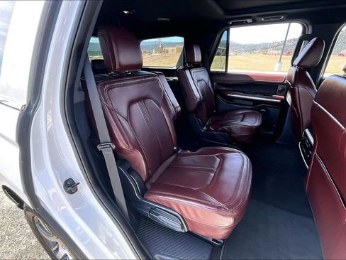 Used 2022 Ford Expedition Limited image 27
