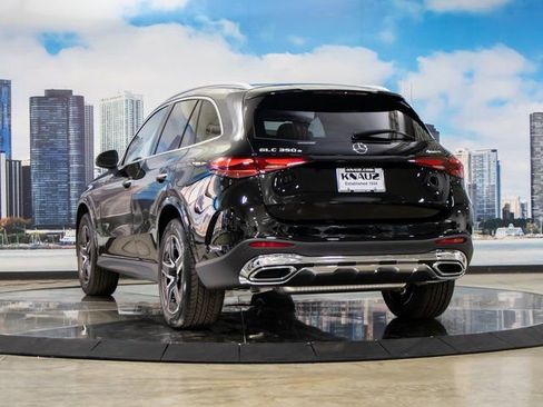 Certified 2026 Mercedes-Benz GLC 350e GLC 350e image 9