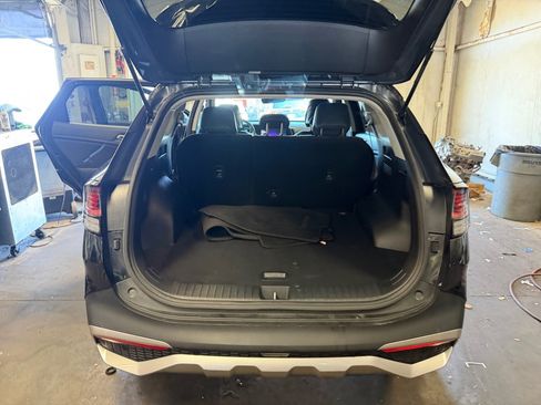 Used 2023 Kia Sportage EX AWD/4WD image 18