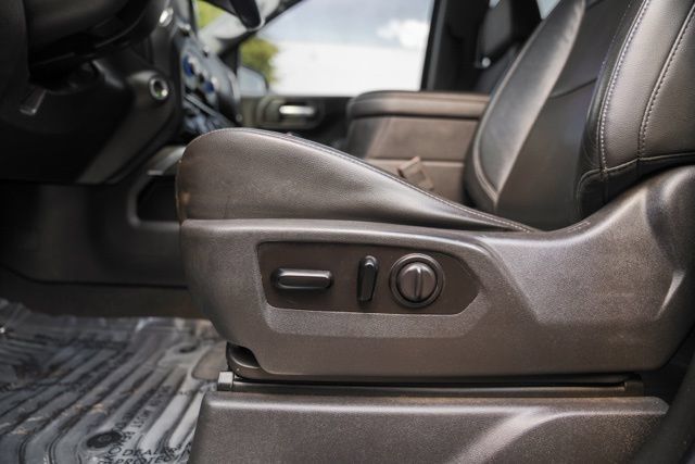 Used 2020 Chevrolet Silverado 1500 LTZ w/ LTZ Plus Package RWD image 31