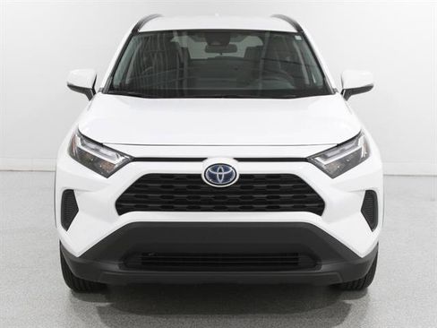 Used 2022 Toyota RAV4 XLE image 2