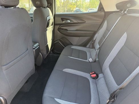 Used 2024 Chevrolet TrailBlazer LS image 11
