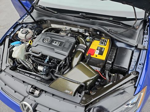 Used 2018 Volkswagen Golf R DCS and Navigation 7A image 31