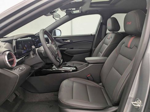 New 2026 Chevrolet Trax RS w/ Sunroof Package FWD image 16