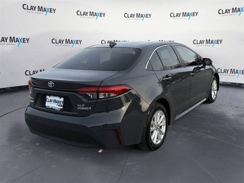 Used 2024 Toyota Corolla XLE image 5