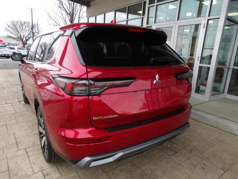New 2026 Mitsubishi Outlander Trail Edition image 5