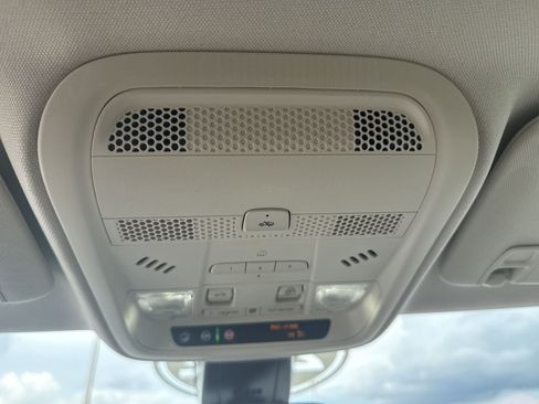 Certified 2022 Cadillac XT5 Premium Luxury image 24