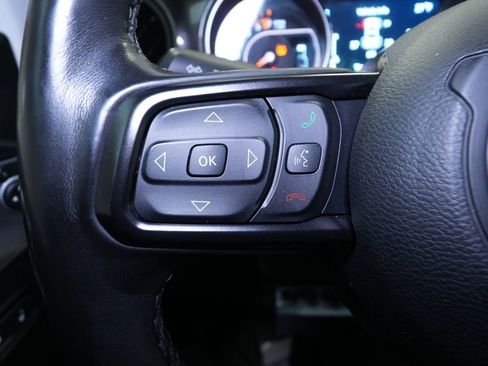 Used 2019 Jeep Wrangler Unlimited Sport image 38