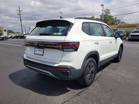 Certified 2025 Volkswagen Taos S image 6