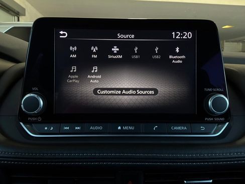 Used 2025 Nissan Rogue SV FWD image 32