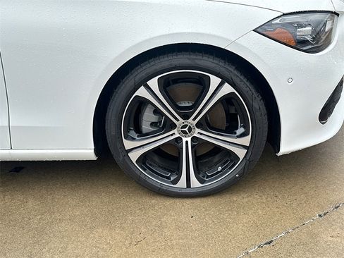 Used 2025 Mercedes-Benz C 300 4MATIC Sedan image 14