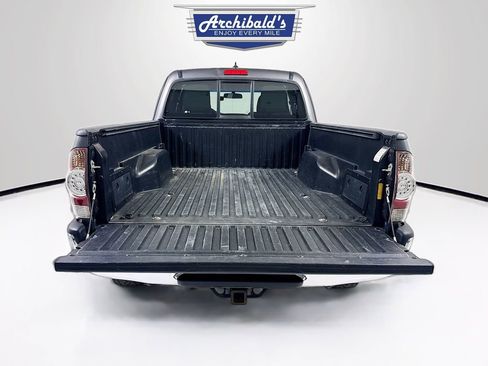 Used 2015 Toyota Tacoma 4x4 Access Cab w/ SR5 Package image 19