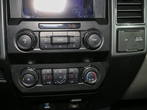 Used 2022 Ford F250 XLT w/ XLT Premium Package image 22