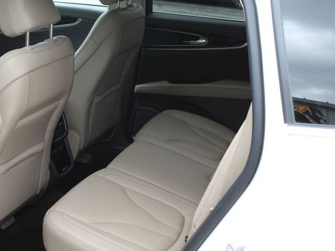 Used 2022 Lincoln Nautilus Reserve FWD image 16