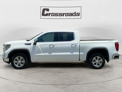 Used 2025 GMC Sierra 1500 SLT AWD/4WD image 2