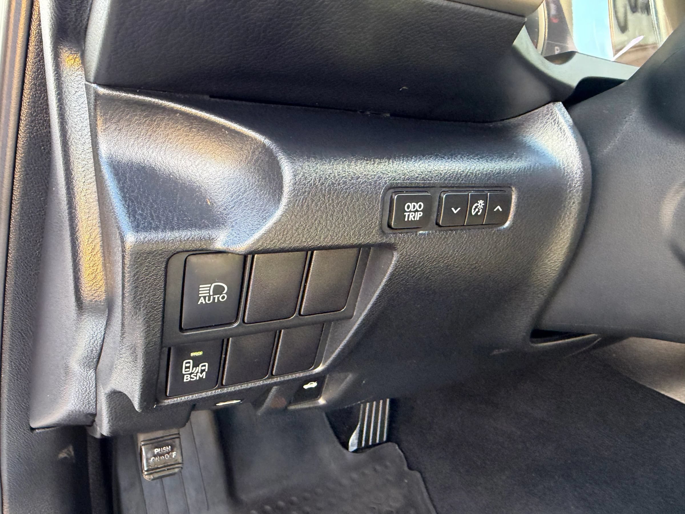 Used 2018 Lexus IS 300 AWD w/ Comfort Package image 24