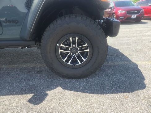 Used 2026 Jeep Wrangler Unlimited Rubicon 392 w/ Quick Order Package 27X Moab AWD/4WD image 8