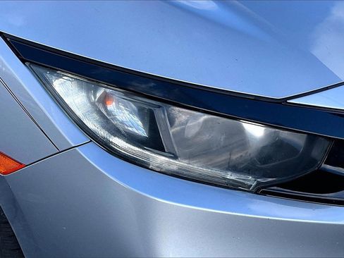 Used 2019 Honda Civic Sport image 29