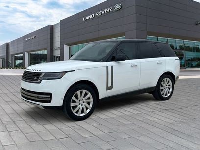 Used 2025 Land Rover Range Rover SE