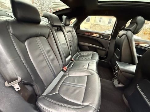 Used 2017 Lincoln MKZ Reserve w/ Climate Package image 28