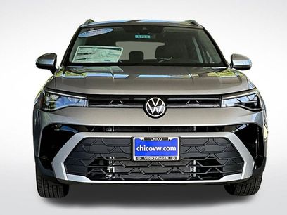 New 2025 Volkswagen Taos SE