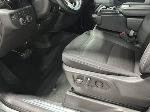 Used 2025 Chevrolet Silverado 2500 LT w/ Convenience Package AWD/4WD image 12