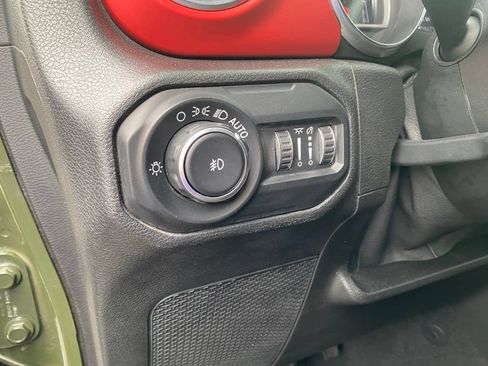 Used 2020 Jeep Wrangler Unlimited Rubicon AWD/4WD image 16
