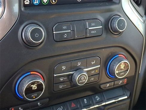 Used 2021 Chevrolet Silverado 1500 RST image 12