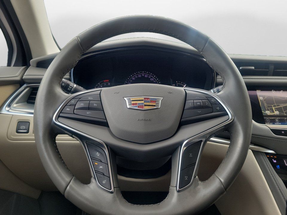 Used 2019 Cadillac XT5 Premium Luxury FWD image 10