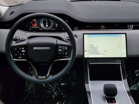 Certified 2025 Land Rover Range Rover Evoque S image 28