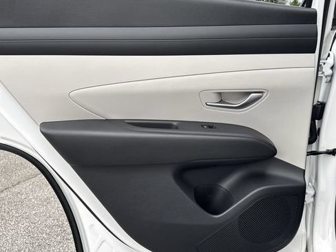 New 2026 Hyundai Tucson SEL FWD image 15