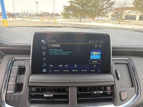 Used 2024 Chevrolet Tahoe LT w/ Luxury Package image 36