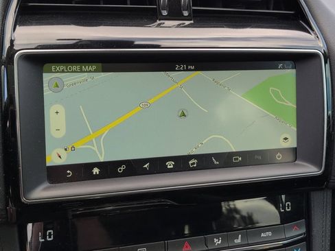 Used 2020 Jaguar F-PACE Prestige AWD/4WD image 25