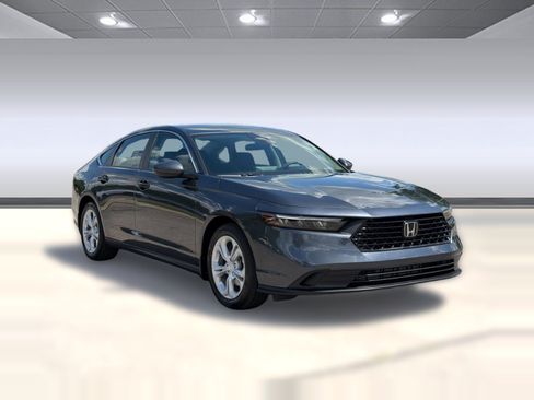 New 2026 Honda Accord LX image 7