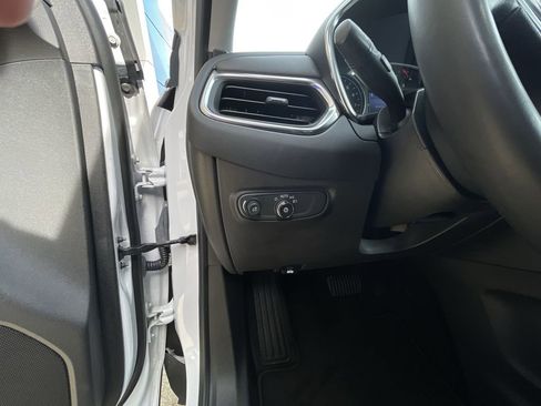 Certified 2022 Chevrolet Equinox LT FWD image 18