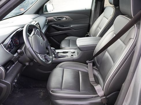 Certified 2023 Chevrolet Traverse Premier w/ Redline Edition AWD/4WD image 6