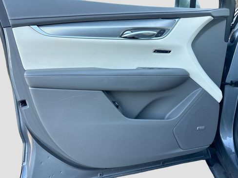 Used 2022 Cadillac XT5 Premium Luxury FWD image 21