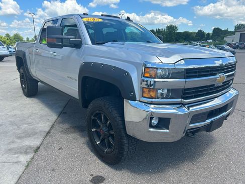 Used 2015 Chevrolet Silverado 2500 LT w/ LT Convenience Package AWD/4WD image 3