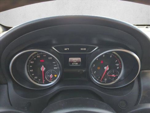 Used 2018 Mercedes-Benz CLA 250 image 9